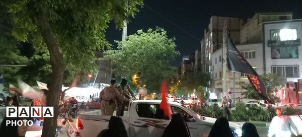 روایتی از شب های ایستاده گی مردم در بلوار توس مشهد