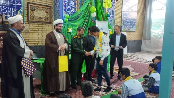 آغاز مسئولیت دینی؛ جشن سن تکلیف دانش‌آموزان پسر مدرسه شهید آیت‌الله مدرس قرچک