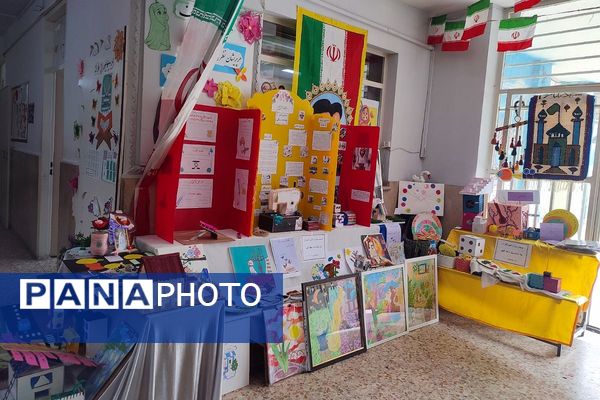 برپایی نمایشگاه دست سازه ها دانش آموزان وجشنواره غذامعلمان  درمدرسه شهیدمعظم
