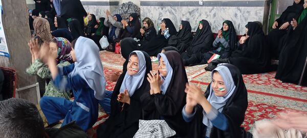 جشن انقلاب به مناسبت راهپیمایی یوم‌الله ۲۲ بهمن در مسجد جامع شهر بار