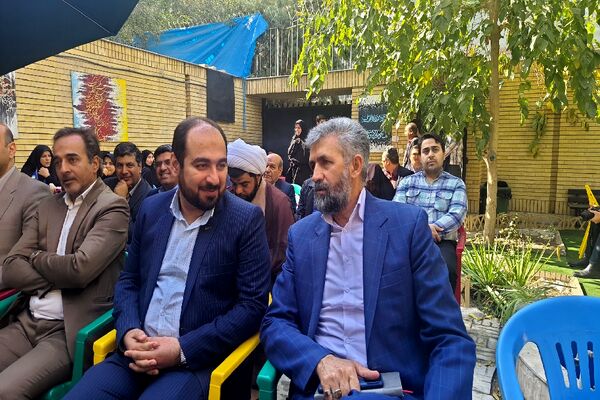 افتتاحیه کافه دخترونه در کانون فرهنگی پانزده خرداد مشهد