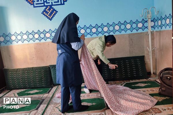 آیین غبارروبی نمازخانه مدرسه شهید معظم همزمان با حلول ماه مبارک رمضان