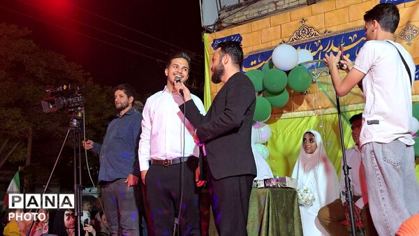 جشن ازدواج دو زوج در میادین مشهد
