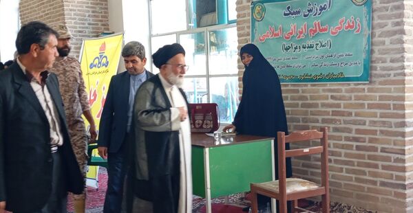 میز خدمت در نماز جمعه هفته چهارم آبان ماه در نیشابور