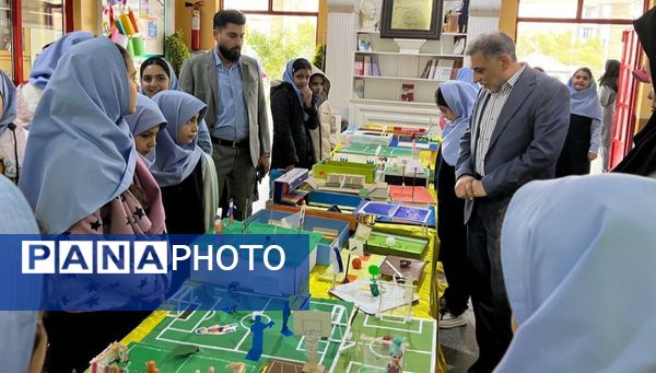 نمایشگاه دست‌سازه‌های دانش‌آموزان در هفته تربیت‌بدنی