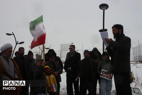 سرما جا ماند، وقتی ایمان جوشید