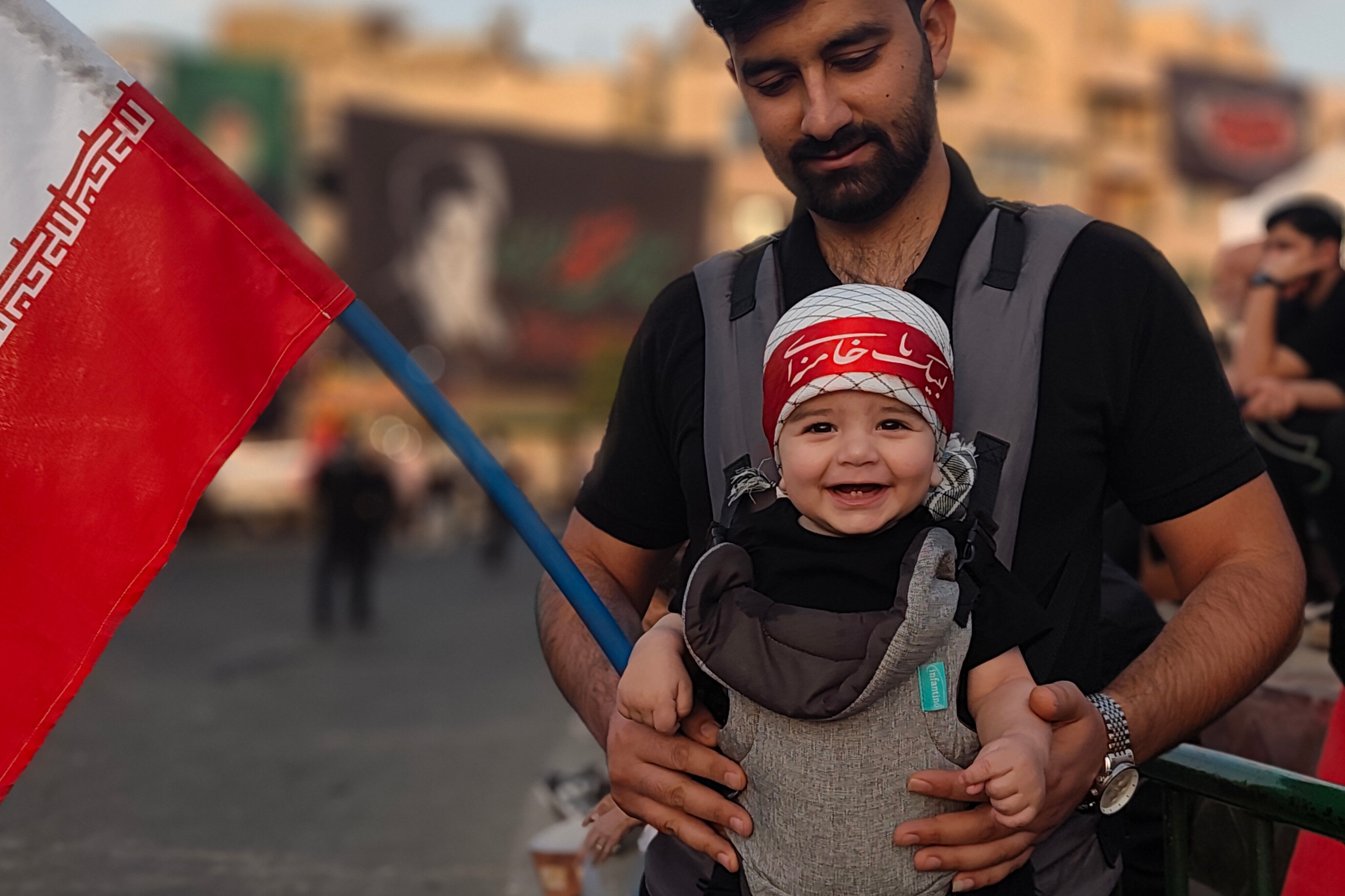 بدرقه حماسی امام شهید در قلب تهران
