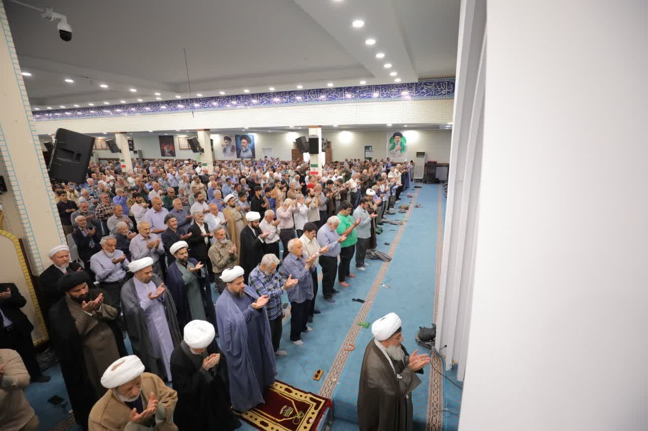 نماز جمعه ، تجلی همدلی مردم در سایه ایمان و بصیرت