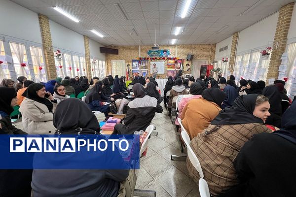 کارگاه استانی توانمندسازی مربیان پیش‌دبستانی و معلمان ابتدایی در دبستان دکتر محمدحسین کیهانی اسلامشهر