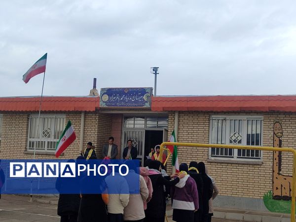 نغمه‌های آزادی در آوای دانش‌آموزان روستای درخت سنجد 