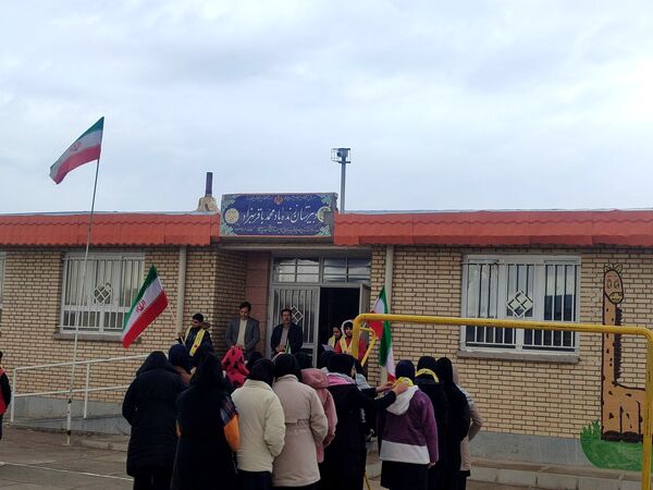 نغمه‌های آزادی در آوای دانش‌آموزان روستای درخت سنجد 