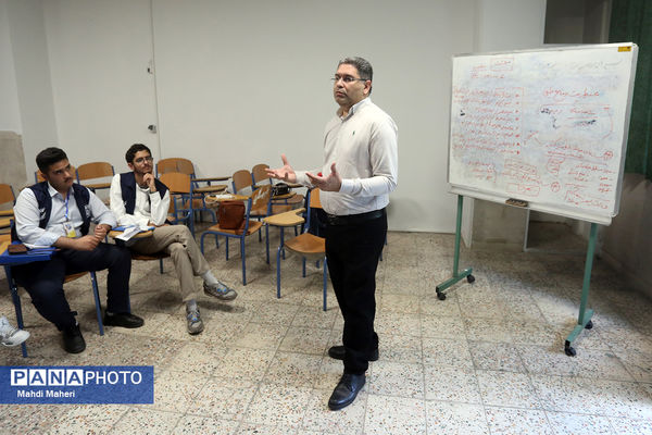 دومین روز از اردوی ملی خبرنگار مسئله‌محور پانا