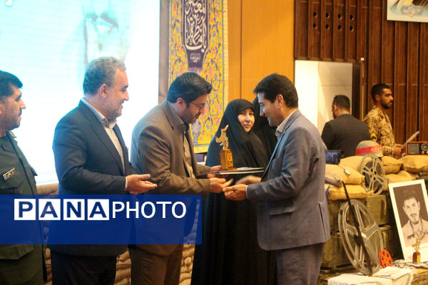 مراسم اختتامیه مرحله استانی نهمین جشنواره ملی فانوس در قم