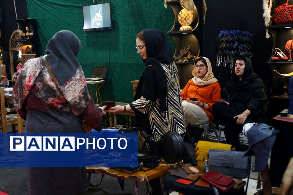 یازدهمین نمایشگاه ملی صنایع‌دستی و سومین نمایشگاه بین‌المللی گردشگری تبریز