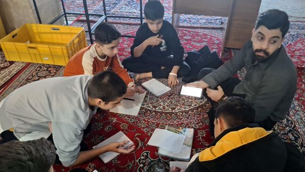 پرواز تا آسمان در مسجد حضرت زینب شهرکرد 