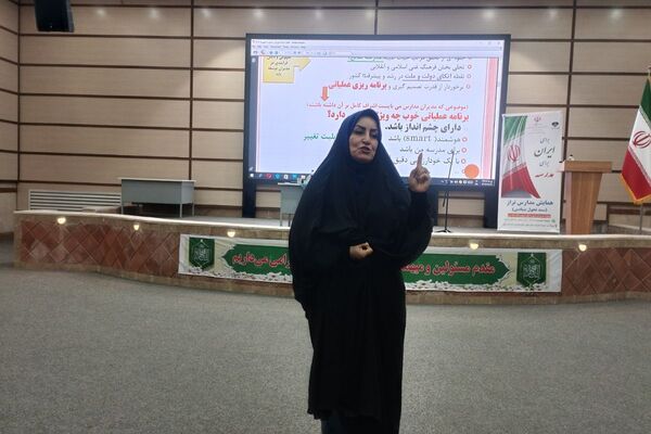 ترسیم نقشه راه مدیریت مدارس؛ برگزاری همایش مدارس تراز ویژه مدیران متوسطه اول در شهرستان قدس