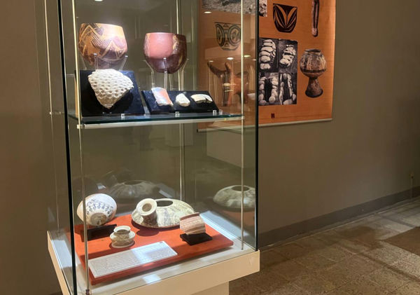 گوشه‌ی کوچکی از موزه ملی ایران باستان در قاب پانا