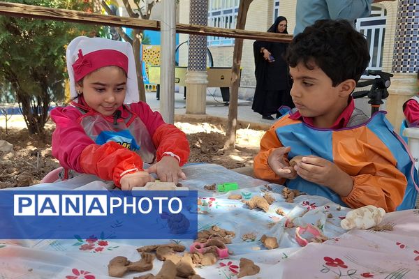 رویداد بزرگ استانی جشن غنچه‌ها در شیراز  