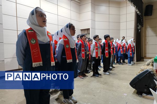 مراسم اختتامیه یادواره شهدا با حضور مدارس شاهد ناحیه یک سنندج