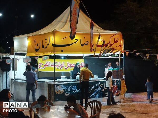 زمزمه‌ی ولایت و شکوه خدمت در موکب مرام مهدوی در شب غدیر
