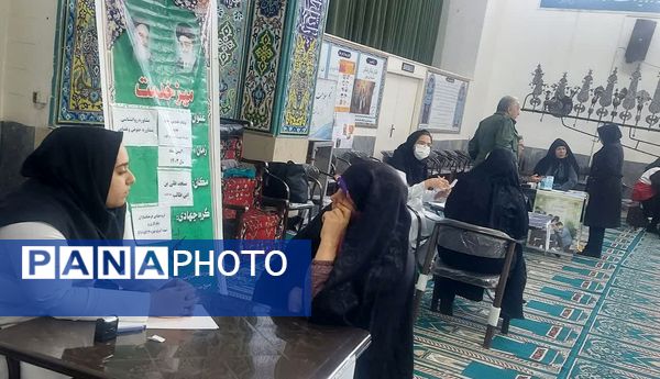 میزخدمت پزشکی به‌مناسبت دهه فجر در استان البرز