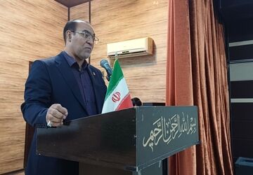 تجلیل از فعالان نماز و قرآن در لرستان؛ آیین بزرگداشت خادمان فرهنگی و دینی