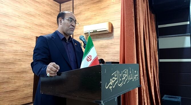 تجلیل از فعالان نماز و قرآن در لرستان؛ آیین بزرگداشت خادمان فرهنگی و دینی