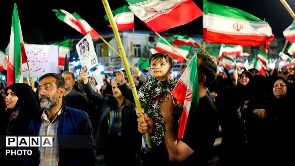 دوش به دوش، تا فتح‌الفتوح