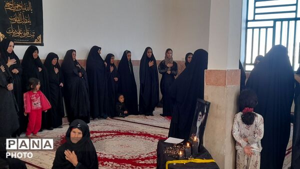 مراسم سوگواری شهادت رهبر در مسجد امام حسین (ع) روستای میرزابادشهرستان دلفان 