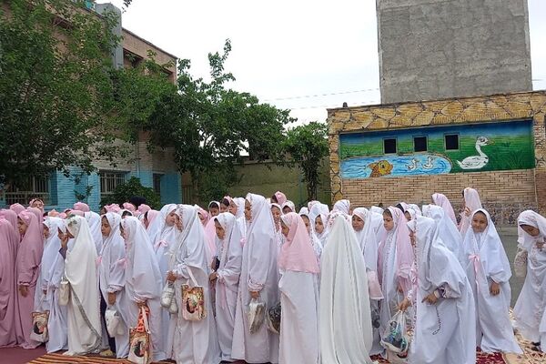 برگزاری جشن تکلیف در دبستان علویان بهارستان ۲