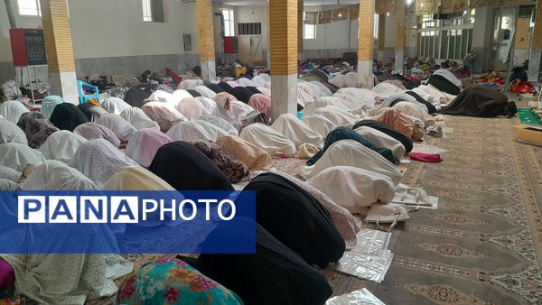 لحظات نورانی اعتکاف و نماز جماعت در مسجد امام حسن عسگری(ع)