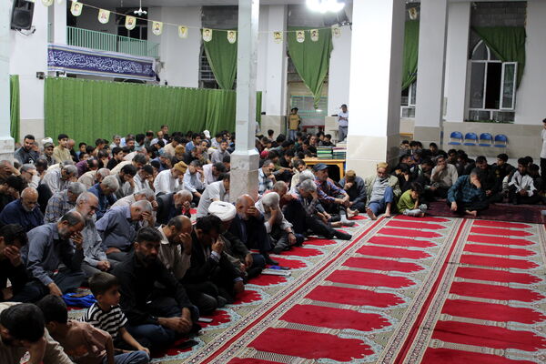 برگزاری مراسم گرامیداشت سالگرد ارتحال امام خمینی (ره) در شهر درق