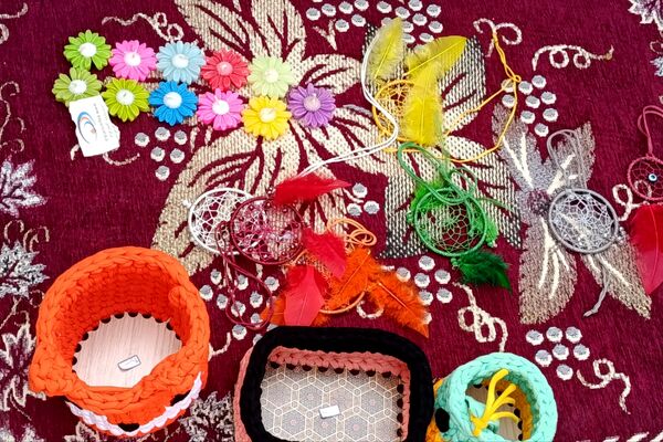 بازارچه غذا و صنایع دستی دانش آموزان دبیرستان صدیقه کبری 