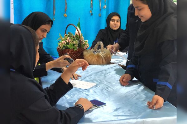 انتخابات و عضو‌گیری انجمن‌های ورزشی در دبیرستان حاج محمود رضوی 