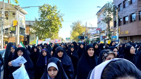 راهپیمایی ۱۳ آبان در قائمشهر