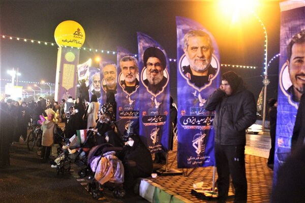شور و عشق زائران جشن نیمه شعبان در قم