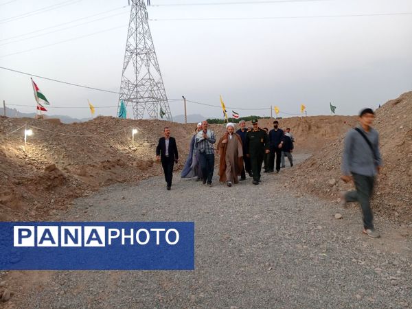 بازدید روسای ادارات خلیل آباد از دومین کنگره ملی شهید مدرس (ره) و ۱۲۲۲ شهید منطقه ترشیز کهن 