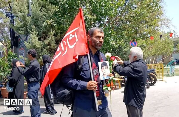 روایتی از مهر و ایثار با استقبال از خانواده شهدای میناب