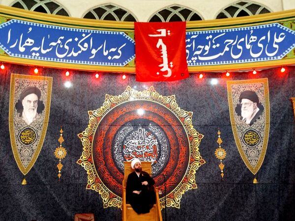 کاشمر در سوگ حسینی و مسئولان پای در رکاب عزاداری و خدمت