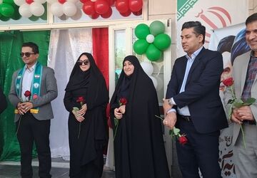 جشن عاطفه ها در دبستان فاطمه رستگار مقدم ناحیه یک