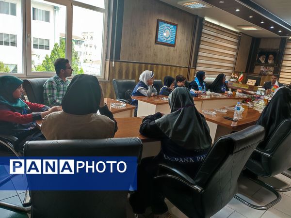 تقدیر از دانش آموز خبرنگاران پانا در قائمشهر