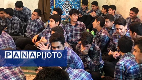 جشن پرشور عید غدیر خم در مدرسه شهدای مدافع حرم منطقه ۱۰ تهران