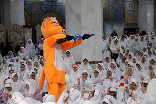 جشن فرشته‌ها، جشن بندگی 