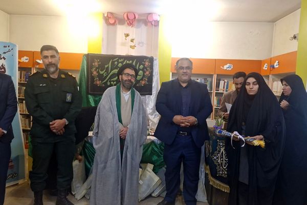 طنین آیات وحی در آیین افتتاح هفته قرآن و عترت در فشافویه