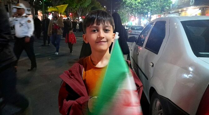 خیابان‌ها را خالی نکنید