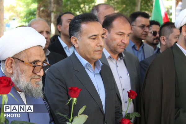 آیین غبارروبی مزار شهدای گمنام شهرستان سملقان در حضور مسئولین