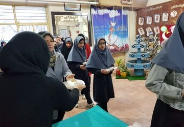 ضیافت افطاری در دبیرستان مهدی خدابنده