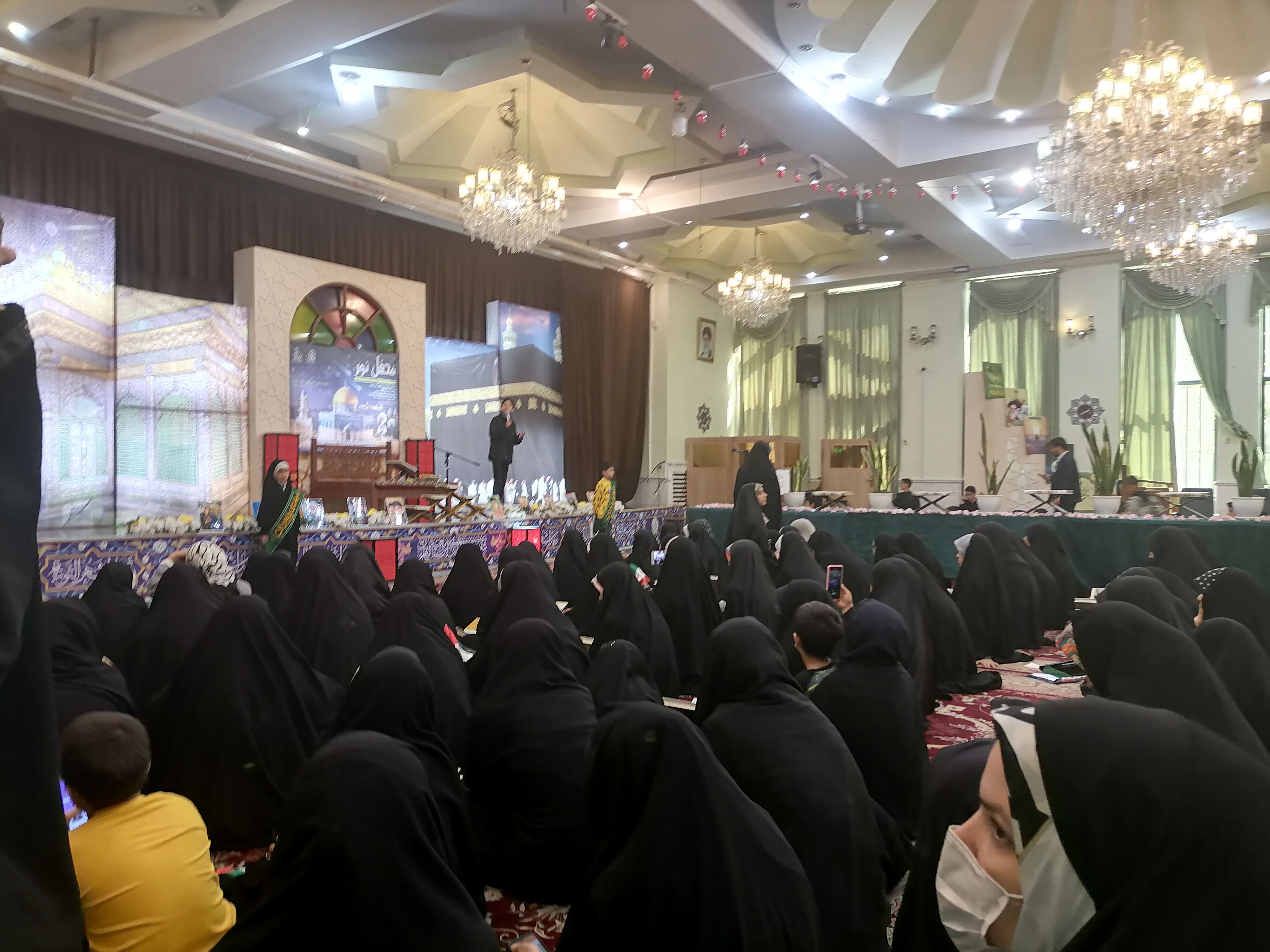 محفل نور در حمایت از دفاع مشروع نیروهای مقاومت سپاه پاسداران
