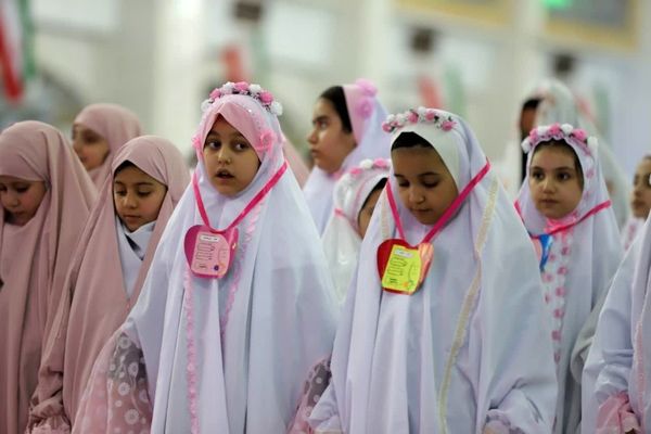 جشن تکلیف ۵۰۰۰ نفری دختران تبریز