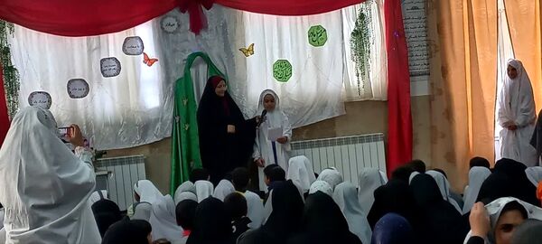 جشن مادر و دختری  در مدرسه تکتم خلیل آباد 